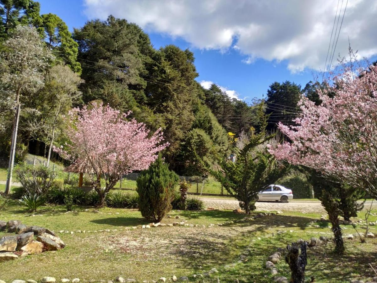 Hospedagem Shangrilá - Colônia SAA Campos do Jordão Esterno foto
