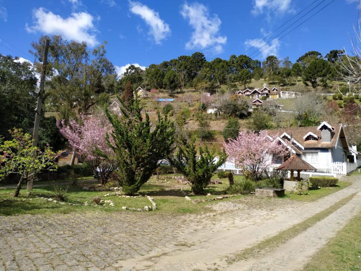 Hospedagem Shangrilá - Colônia SAA Campos do Jordão Esterno foto
